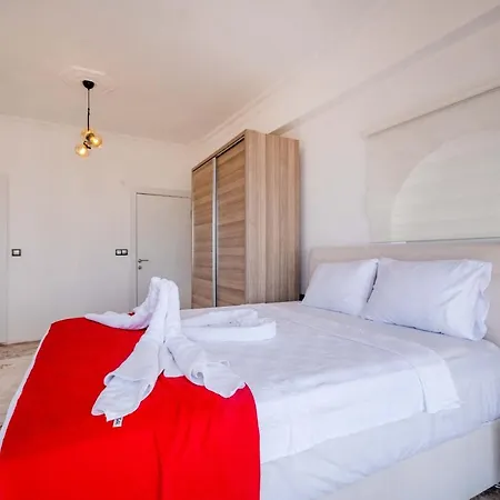 Villarge-hayallerin Oetesinde Bir Tatil Deneyimi-huzurlu Rahat Ve Manzarali Villa *